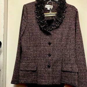 Danny & Nicole Pant suit size 14